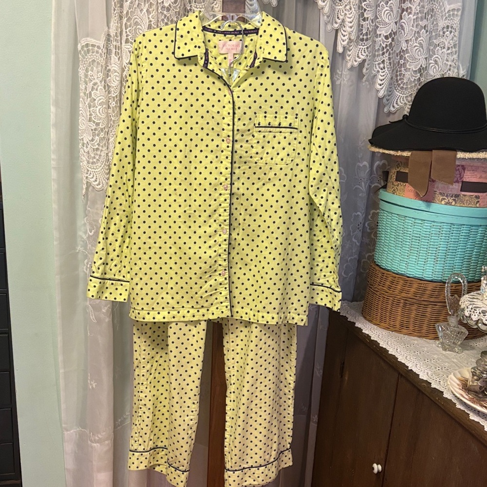 Victoria's Secret Yellow-Lime Green Pajama Set with Navy Polka Dots Sz M